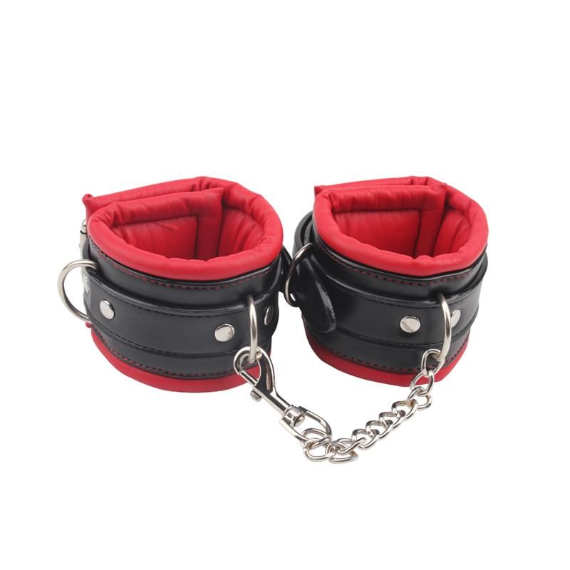 Chisa Cuffs super weiche Fesseln