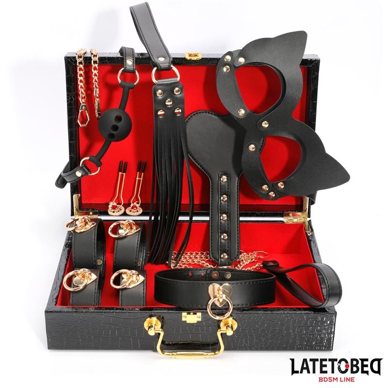 LateToBed 8-teiliges Leder-Bondage-Set mit Aufbewahrungskoffer