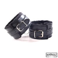 IntoYou 7-teiliges Bondage-Set mit Fell, Bild 6